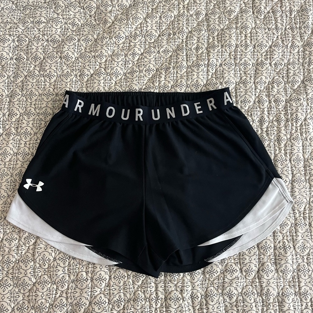 Under Armour Athletic Shorts Black and White Lightweight Design